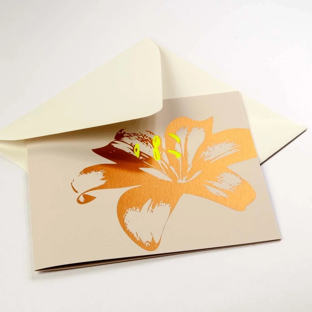 grusskarte_lilie_auf_pure_sand_1 Grußkarte Lilie auf Pure Sand