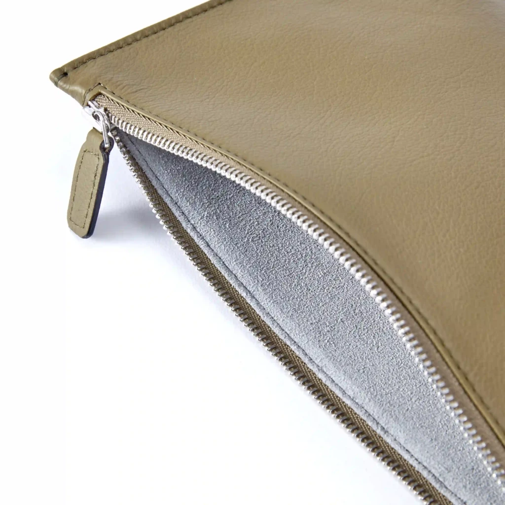 Pouch mit Reißverschluss Leder Olivgrün