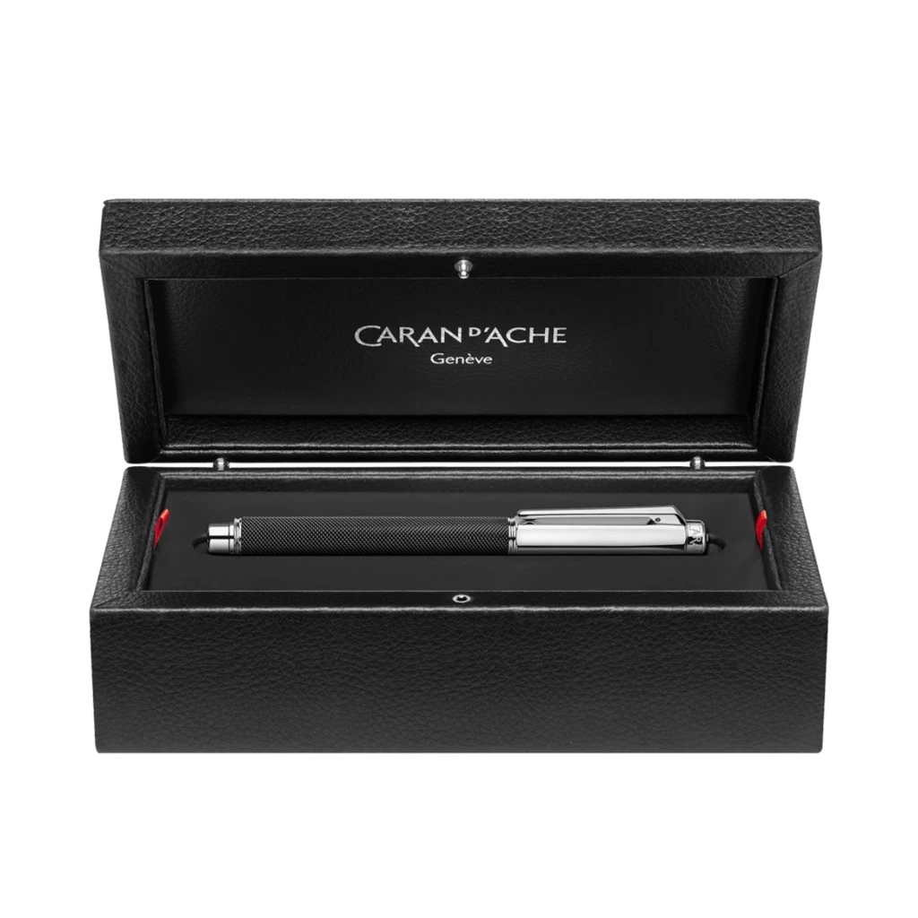 Caran d’Ache Tintenroller Varius Ivanhoe Black