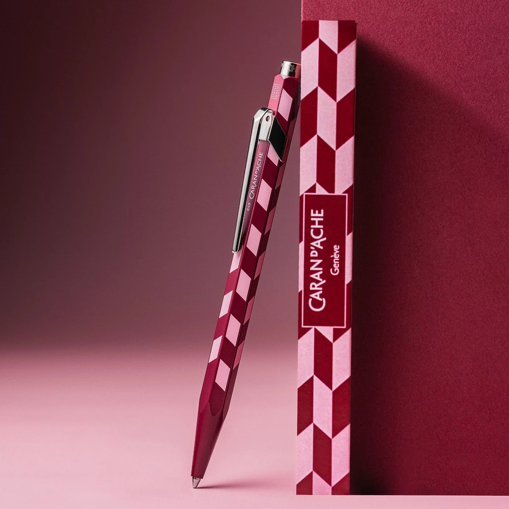 kugelschreiber_-_caran_dache_849_mosaic_27 Kugelschreiber - Rot - Caran d'Ache 849 Mosaic