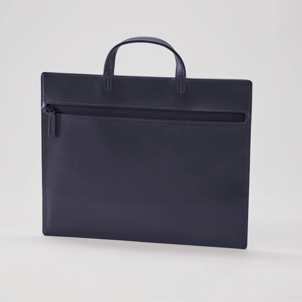 Treuleben Schultertasche schmal Leder Mitternachtsblau