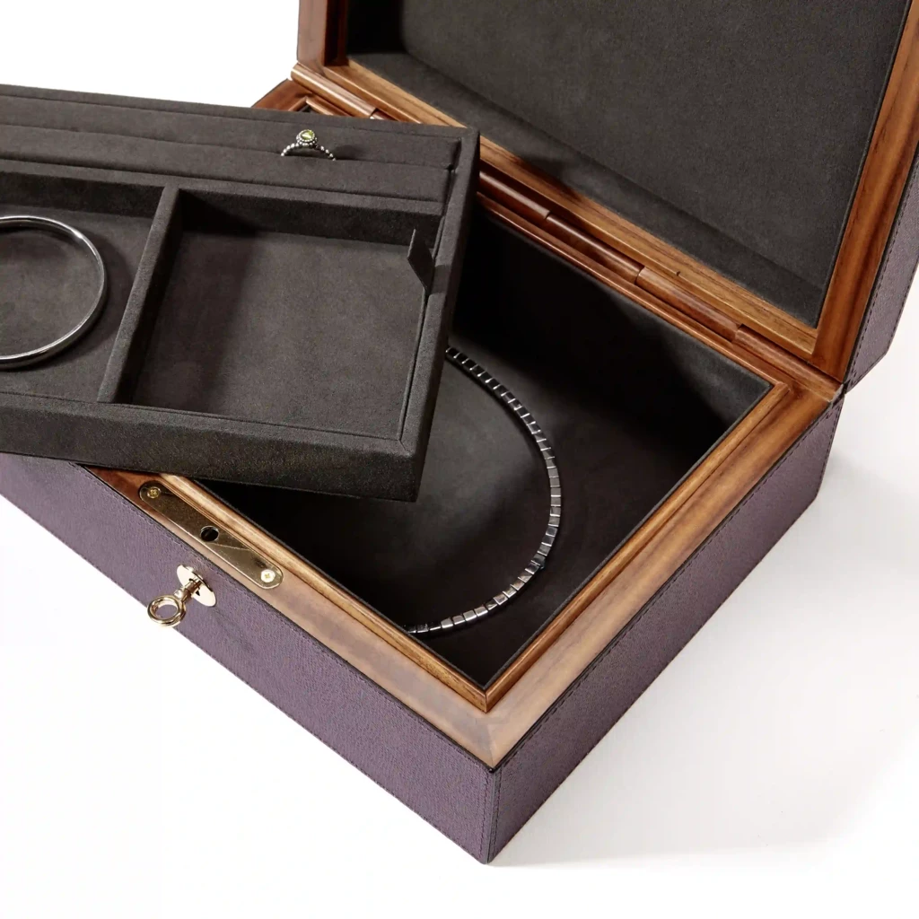 Schmuckbox Walnussholz Leder Violett