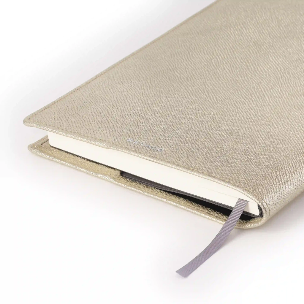 leder_buchhuelle_fuer_din_a5_buch_platin_3 Buchhülle A5 Leder Platin