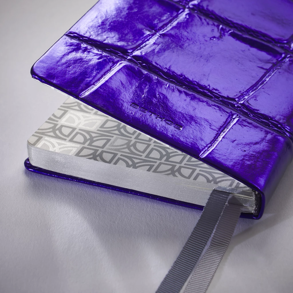 Wochenkalender 8-Days-a-Week 2027 1 Woche 2 Seiten Violet