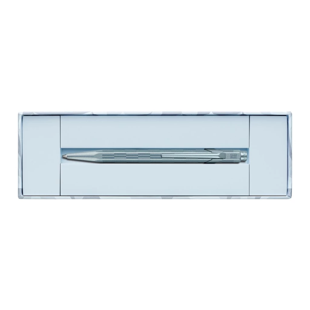 Caran d'Ache 849 Kugelschreiber blau Alpine Frost