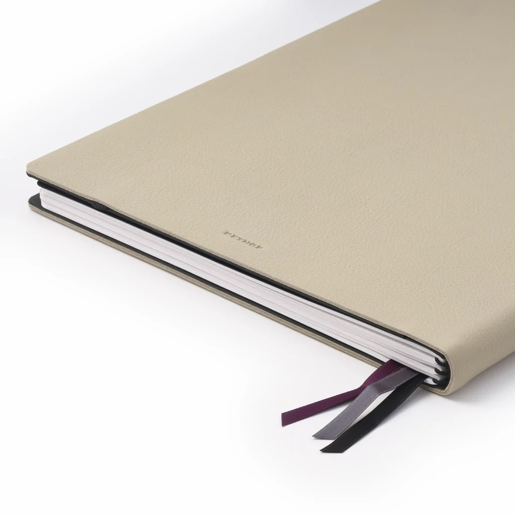 Whitebook XLX Lederhülle Calf Soft Crème