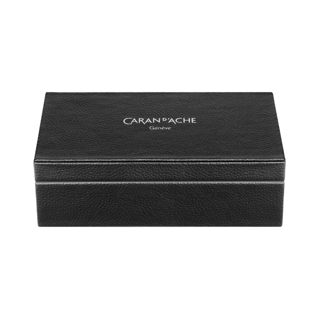Caran d’Ache Kugelschreiber Varius Ivanhoe Schwarz