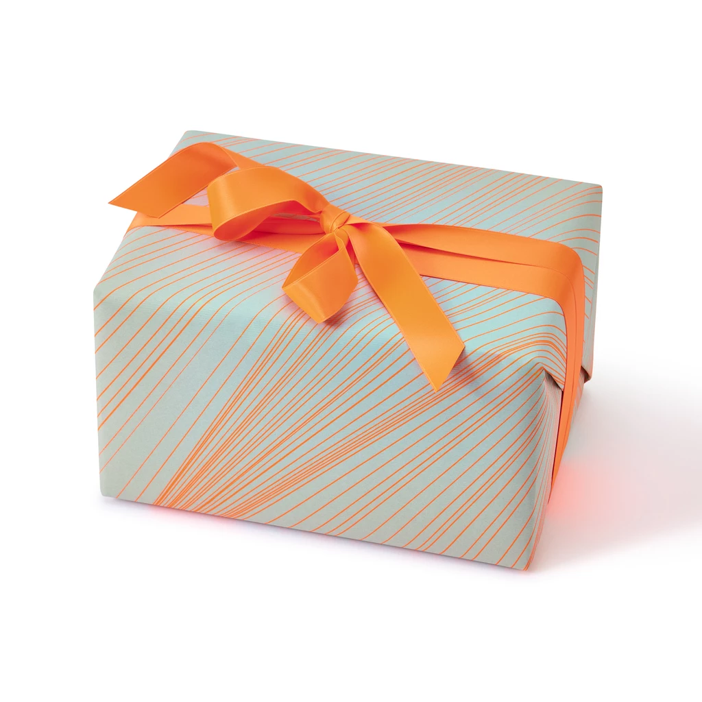 geschenkpapier_lines_dunkelgrau_50_x_70_cm_3_boegen_2 Geschenkpapier Lines Dunkelgrau – 3 Bögen