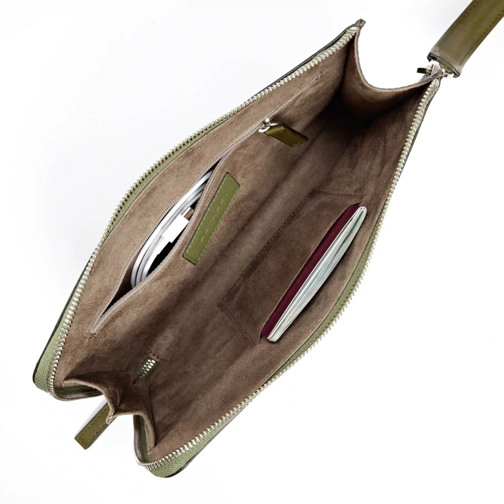 Pouch mit Reißverschluss Leder Olivgrün