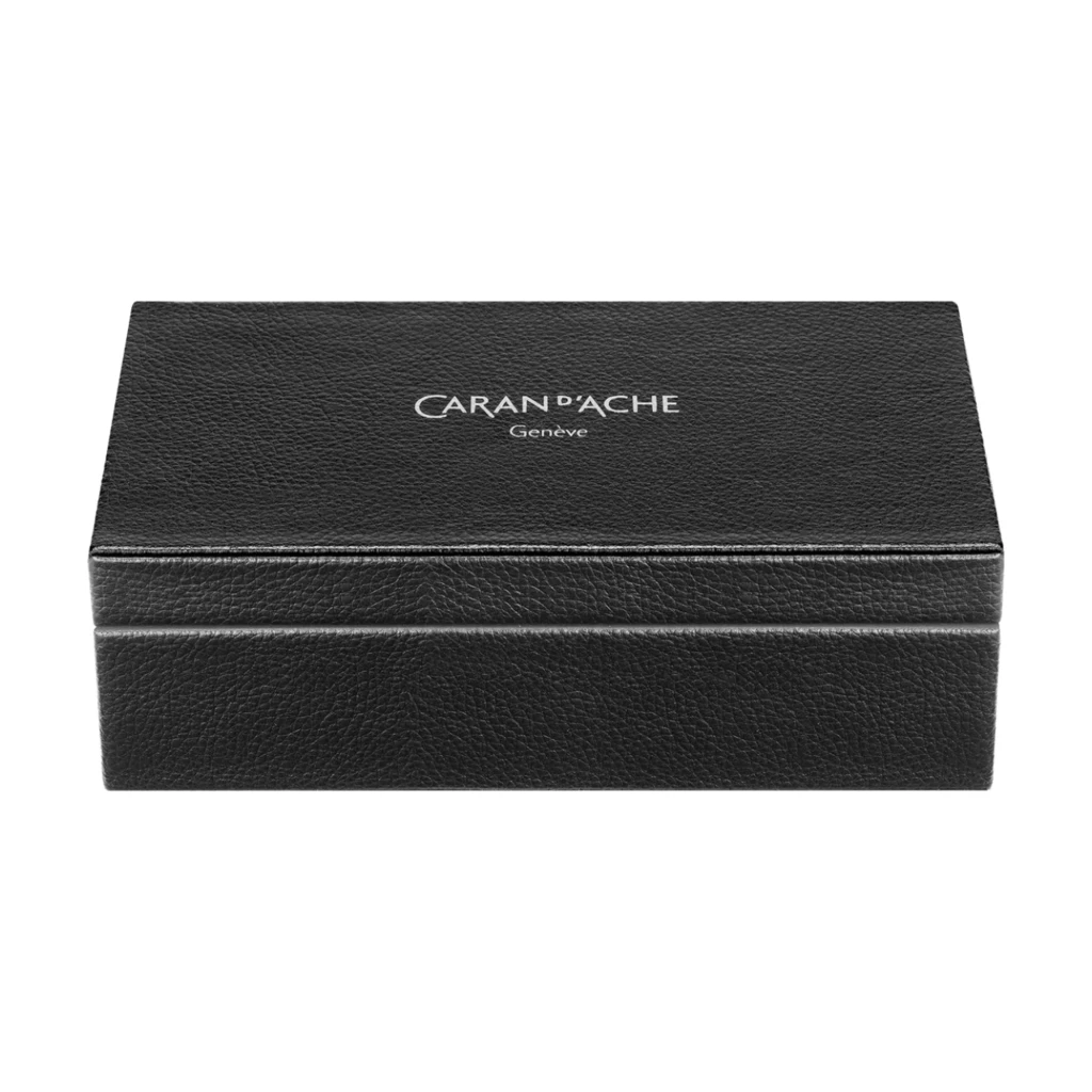 Caran d’Ache Kugelschreiber Varius Rubracer Schwarz