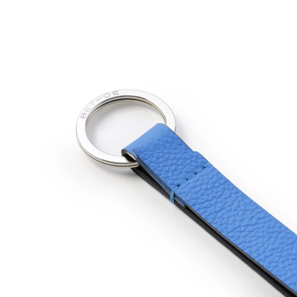 leder_schluesselanhaenger_racing_blue_2 Leder Schlüsselanhänger Racing Blue