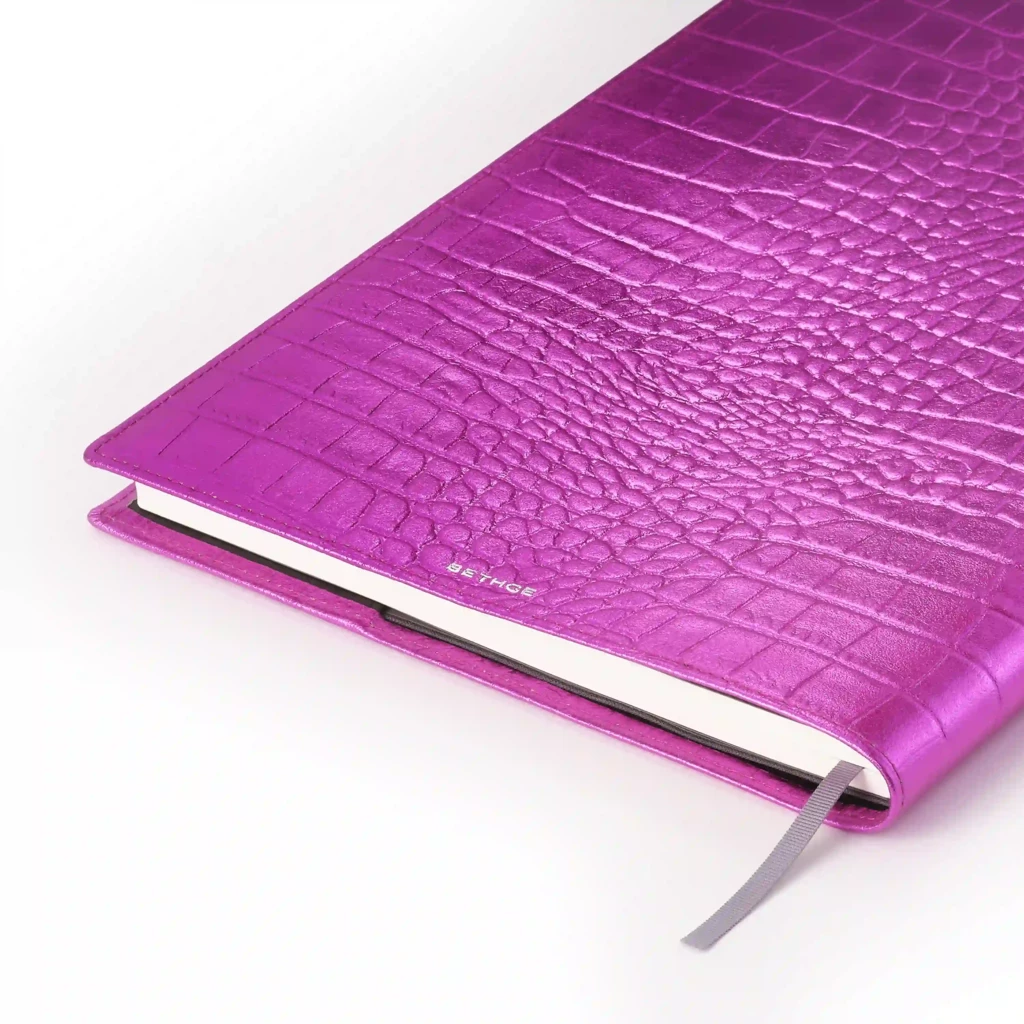 leder_buchhuelle_a4_wild_pink_2 Buchhülle A4 Wild Leder Pink