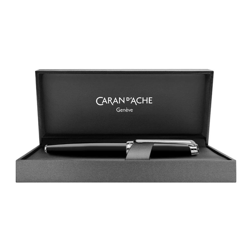 caran_dache_tintenroller_leman_ebony_schwarz_rhodiniert_2 Caran d’Ache Tintenroller Léman Ebony Schwarz Rhodiniert